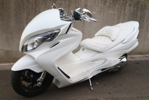 【SUZUKI スカイウェイブ】オールホワイト！！スピーカー、重低音マフラー！！ SUZUKI スカイウェイブ】オールホワイト！！スピーカー、重低音