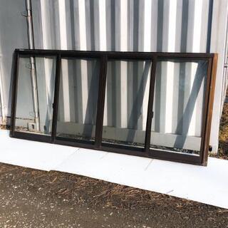 網戸付き
4枚窓
一重窓