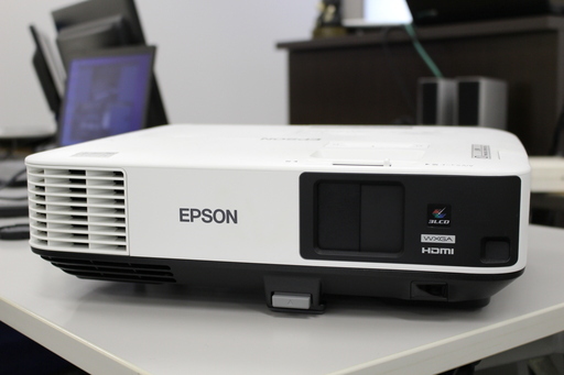 エプソン EB-2140W ビジネスプロジェクター