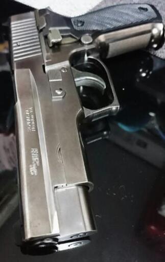シグP226エアコキ中古動作確認済みブルーイングアルミブラック