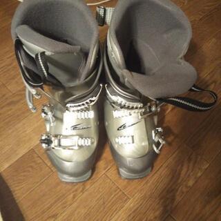 スキー靴  25センチ