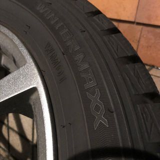 N-BOX スタッドレスタイヤ 14インチ