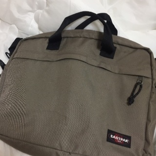 【値下】EASTPAK パソコンバッグ