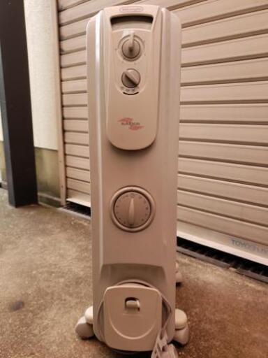 DeLonghi デロンギ ラジエター型オイルヒーター\n\n