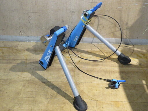 Tacx タックス Booster ブースター トレーニング台 固定ローラー ロードバイク 自転車 用品 札幌発