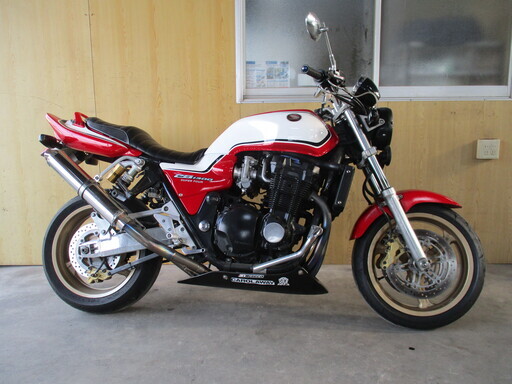 CB1300SF　2001年　TMRキャブレター　改造多数　調子良好