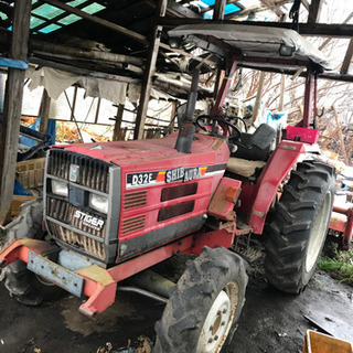 シバウラ トラクター D32F
