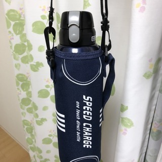 水筒・スポーツボトル　（肩掛けカバー付き）