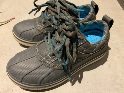 レディースもしくは子供用ゴルフシューズクロックス22センチくらい ぐーちょき 西田辺のゴルフの中古あげます 譲ります ジモティーで不用品の処分