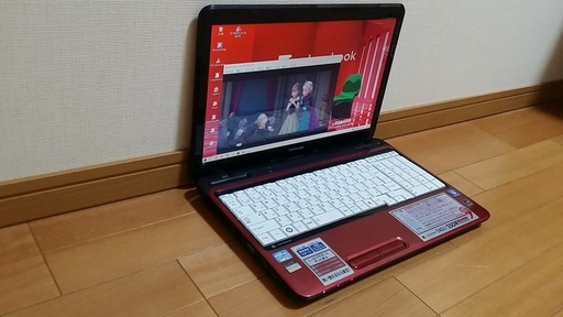 【人気のレッド】Windows10 i3 東芝ノートパソコン USBマウスプレゼント中 (15.6型 i3-2330M)