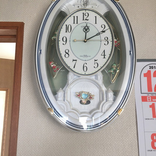 時報付き壁掛け電波時計