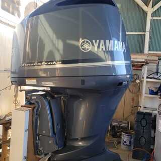 YAMAHA 船外機　300ps YAMAHA 船外機 300ps