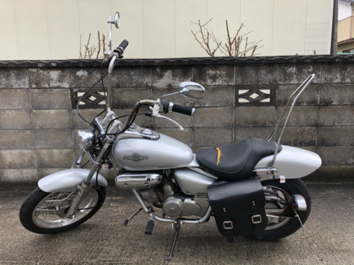 お取り引き中【カスタム車】ホンダ　マグナ　50cc 自賠責保険付。
