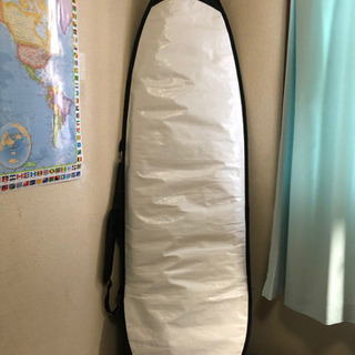 サーフボード、ケース、フルスーツ、フィン、リーシュのセット