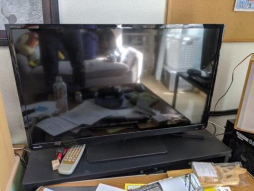 テレビ東芝REGZA　32インチ　2015年製