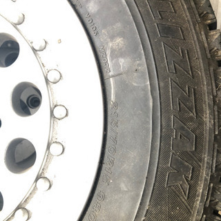 19インチ 8J +38 225/40r19 pcd114.3 5穴