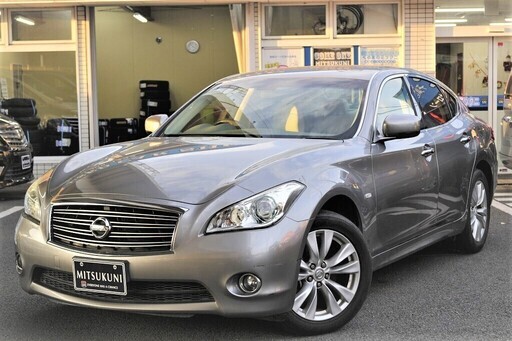 日産の最高級セダン 高級感をあなたに 日産 フーガ オトロン足立店 竹ノ塚のフーガの中古車 ジモティー