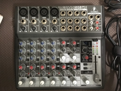 BEHRINGER　アナログミキサー　XENYX 1202FX