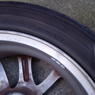 タイヤホイール４本セット　205/50R17　マツダ純正17インチ　新品２本+旧品2本