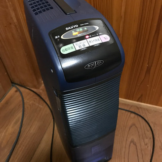 【お取引完了】除湿機 SANYO カラリスト スリムで押し入れ除湿にも