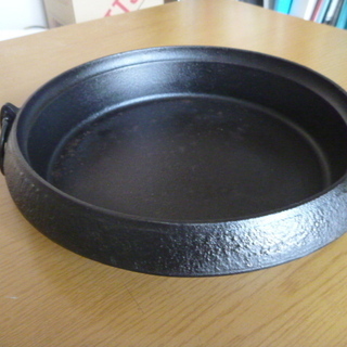 南部鉄器 Iwachu製 すき焼き鍋　口径：約２２cm