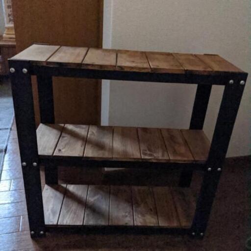 木で作った棚割引しました。