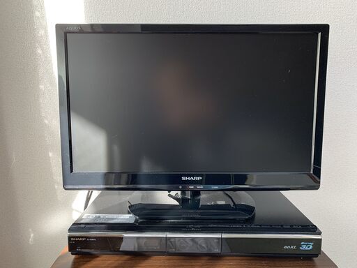 SHARP　テレビ＋ブルーレイレコーダーのセット　22V型ワイド