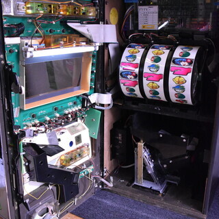 入手困難 ビッグシオ30コレクション品 パイオニア 4号機 実機 パチスロ スロット パチンコ 裏 Taka 味美のその他の中古あげます 譲ります ジモティーで不用品の処分