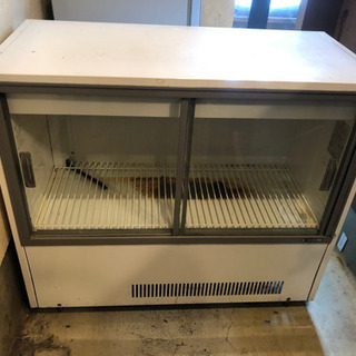 業務用冷蔵庫　　冷蔵ショーケース　中古品　冷えます！