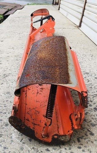 福岡発　ロータリー フラップカバー トラクター用 パーツ　全長約150㎝　リヤカバー 福岡発 ロータリー フラップカバー トラクター用 パーツ 全長約150