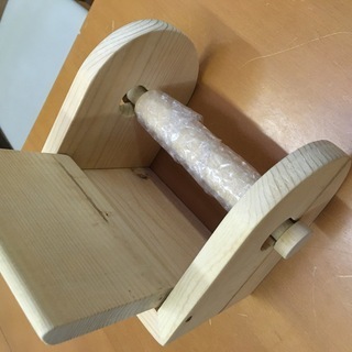 木製トイレットペーパーホルダー