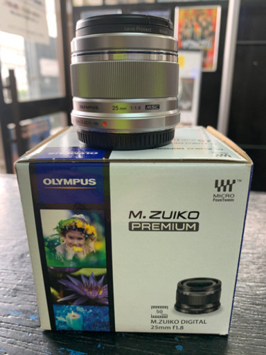 超美品 OLYMPUS M.ZUIKO DIGITAL 25mm F1.8 シルバー マイクロフォーサーズ用 単焦点レンズ