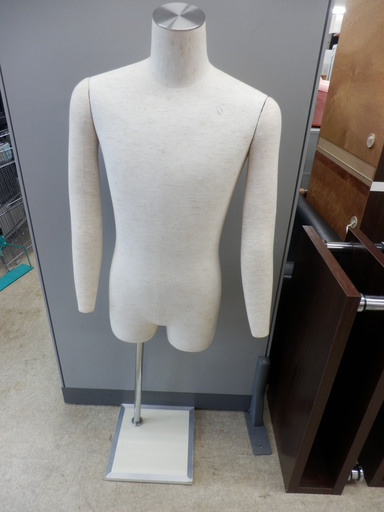 男性型トルソー メンズ マネキン 右腕可動 高さ可変 メーカー記載なし 使用感有り アパレル ブティック ペイペイ対応 札幌市西区西野