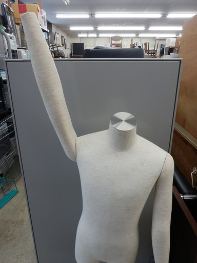 男性型トルソー メンズ マネキン 右腕可動 高さ可変 メーカー記載なし