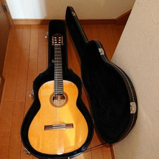 未使用品　ヤマハ　クラシックギター　CG162Sとハードケース