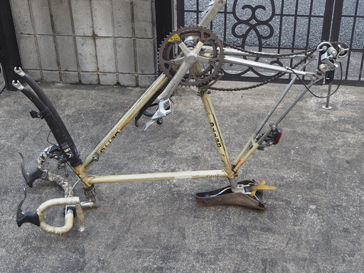 自転車　ロードレーサー