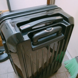 機内持ち込みサイズ スーツケース黒 譲ります 0円