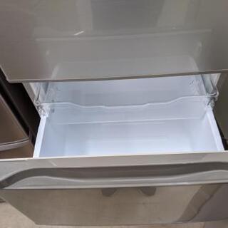 おすすめ品】2012年製 東芝 TOSHIBA 5ドア/冷蔵庫 冷蔵庫 VEGETA 