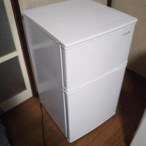 高年式ヤマダ電機オリジナル ノンフロン冷凍冷蔵庫YRZ-C09B1