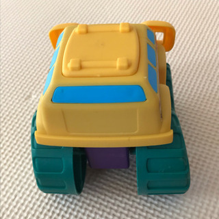 知育玩具車のおもちゃ