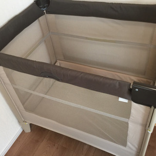 アップリカ】ココネルベビーベッド＆バスチェア