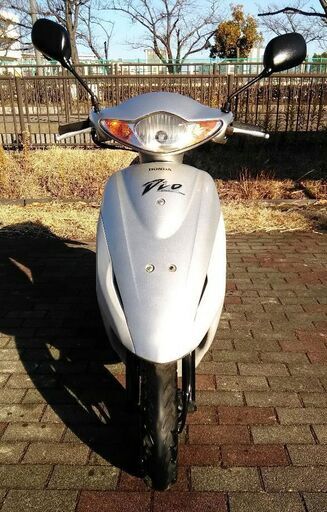優れたエンジン。 ホンダディオAF56。 バッテリーは新品です。 シートカバーは新品です。 エンジンオイルは新品です。 フロントブレーキパッドはほとんど新しいです。 バックブレーキパッドはほぼ新品です。