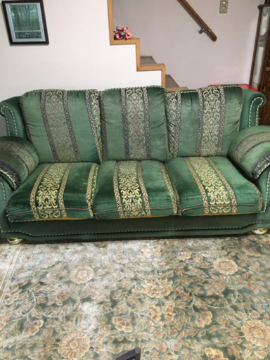 イタリア家具ソファーお安くしました。
