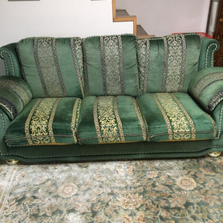 イタリア家具ソファーお安くしました。