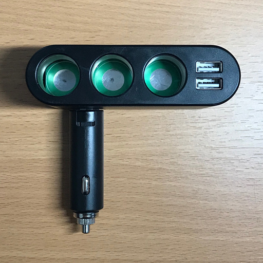 美品中古 シガーソケット 3連 Usb 2口 ドライブレコーダー スマホ 充電 キャプテンbb 麻生のアクセサリーの中古あげます 譲ります ジモティーで不用品の処分