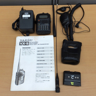 無線機 YAESU ヤエス VX-5 50/144/430MHz...