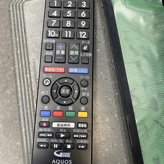 ☆中古 激安！！ SHARP　AQUOS　液晶カラーテレビ　40型　2016年製　LC-40H40　リモコンあり　美品！！　￥25,000！！