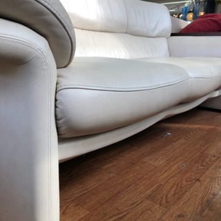 ゆったり寛げる3人掛けソファー♪