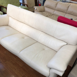 ゆったり寛げる3人掛けソファー♪