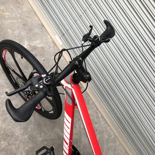 マウンテンバイク MTB 21段変速　カッコいいスポーク６本　早い者勝ち　新品　仮組立て済み